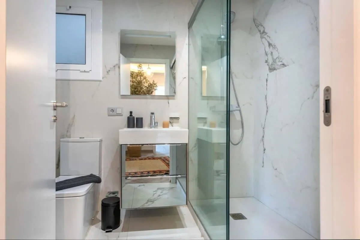 Luxury 4-Bedrooms In Rambla De Catalunya Barcelona Apartment