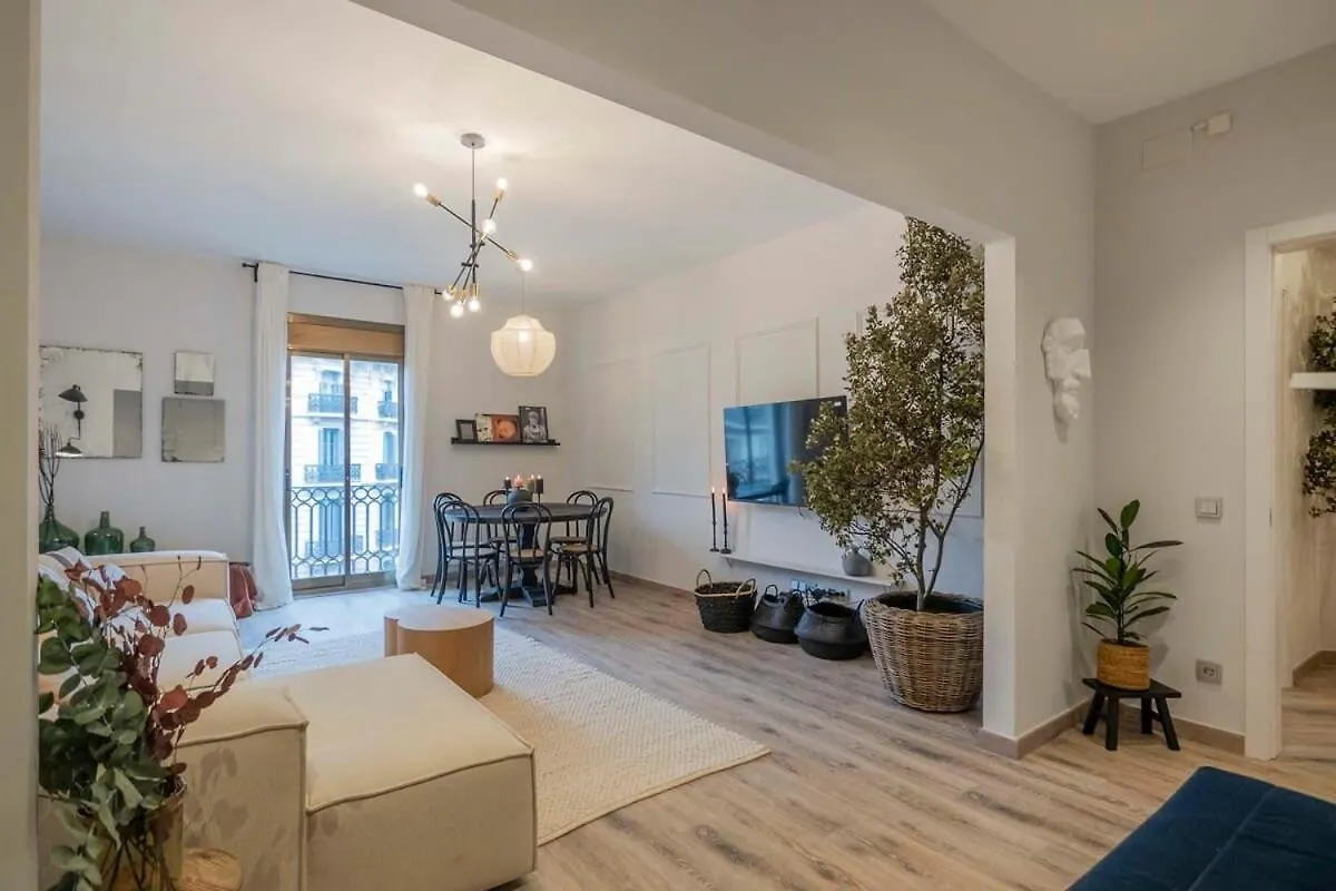 Apartment Luxury 4-Bedrooms In Rambla De Catalunya Barcelona Spain