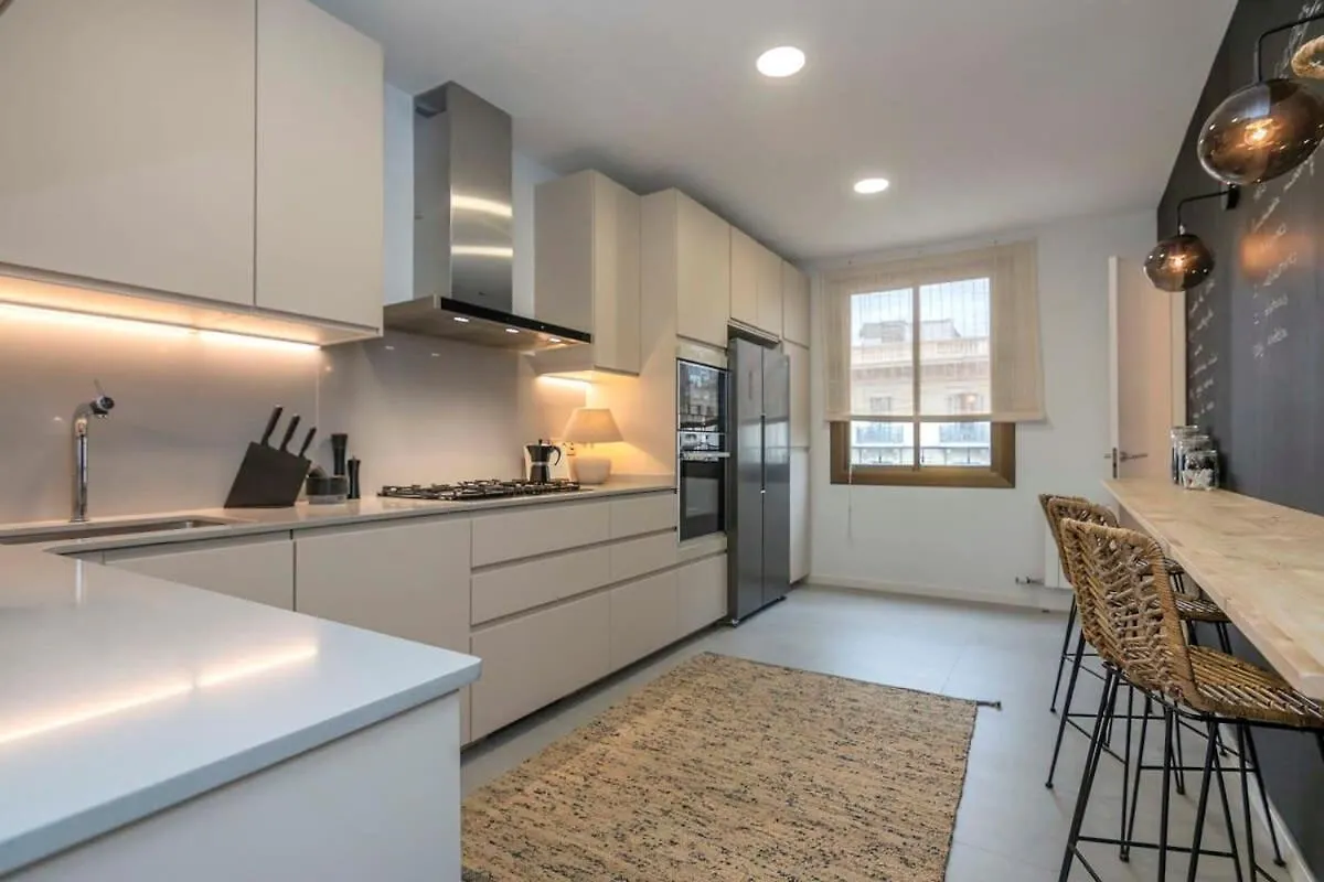 Apartment Luxury 4-Bedrooms In Rambla De Catalunya Barcelona Spain