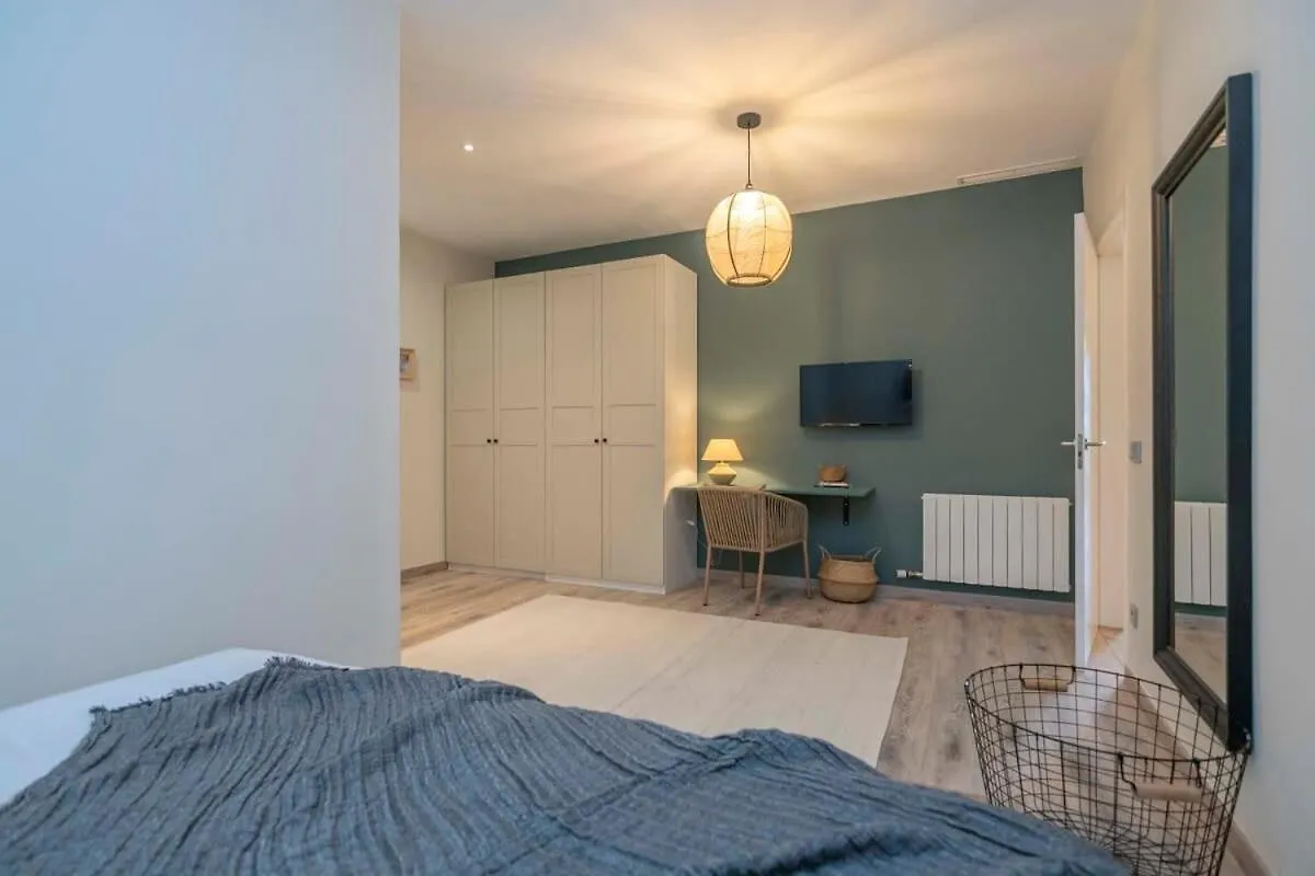 Luxury 4-Bedrooms In Rambla De Catalunya Barcelona