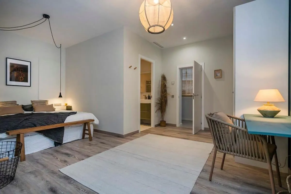 Luxury 4-Bedrooms In Rambla De Catalunya Barcelona