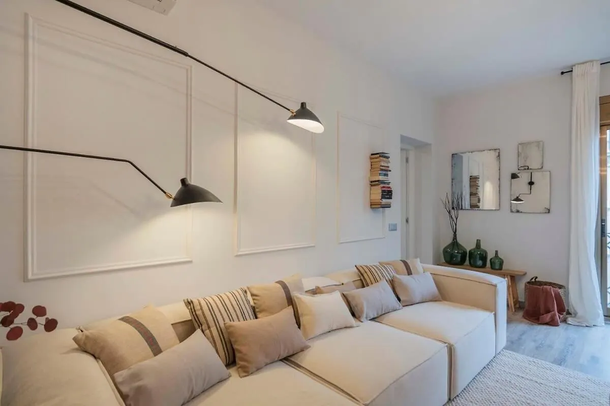 Luxury 4-Bedrooms In Rambla De Catalunya Barcelona