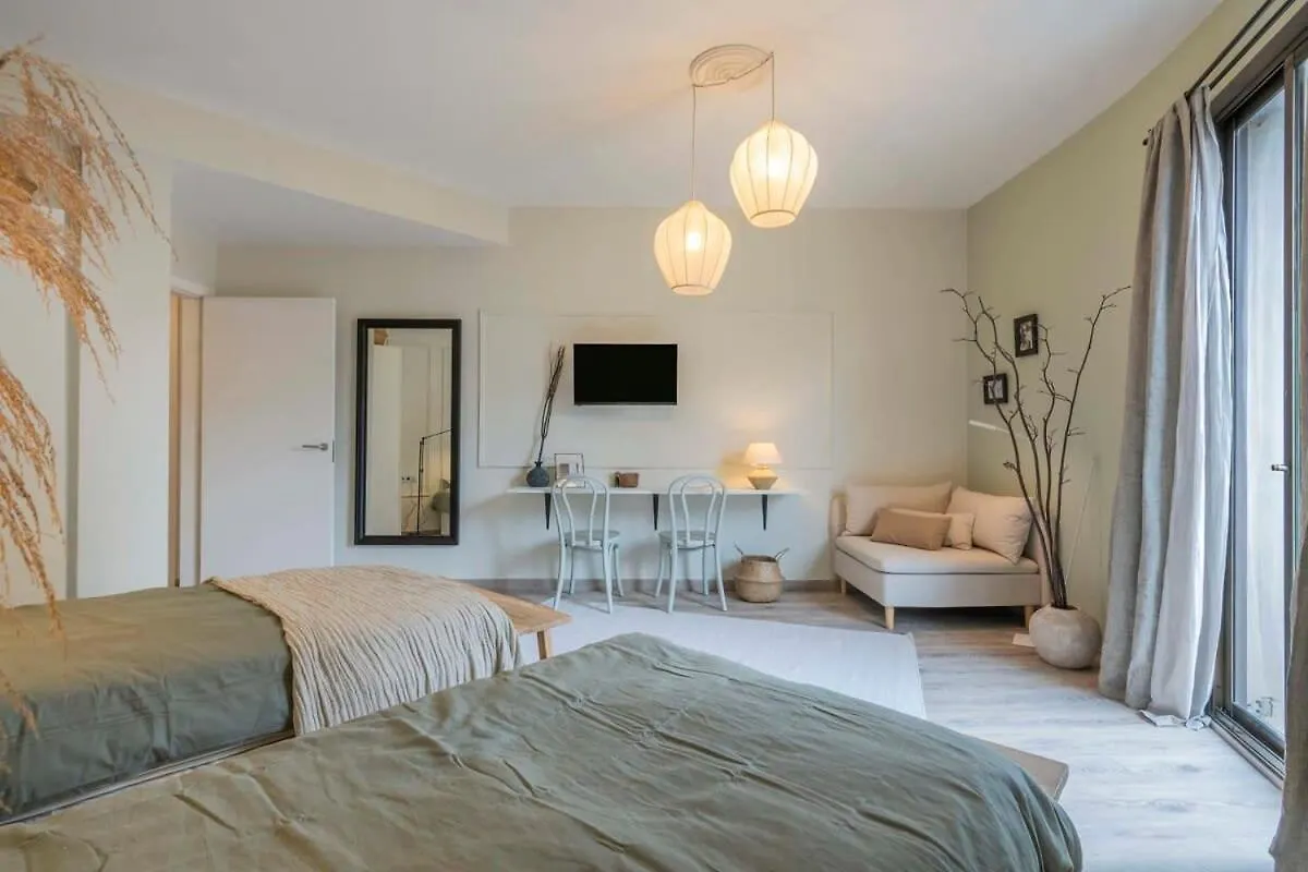 Luxury 4-Bedrooms In Rambla De Catalunya Barcelona 0*,