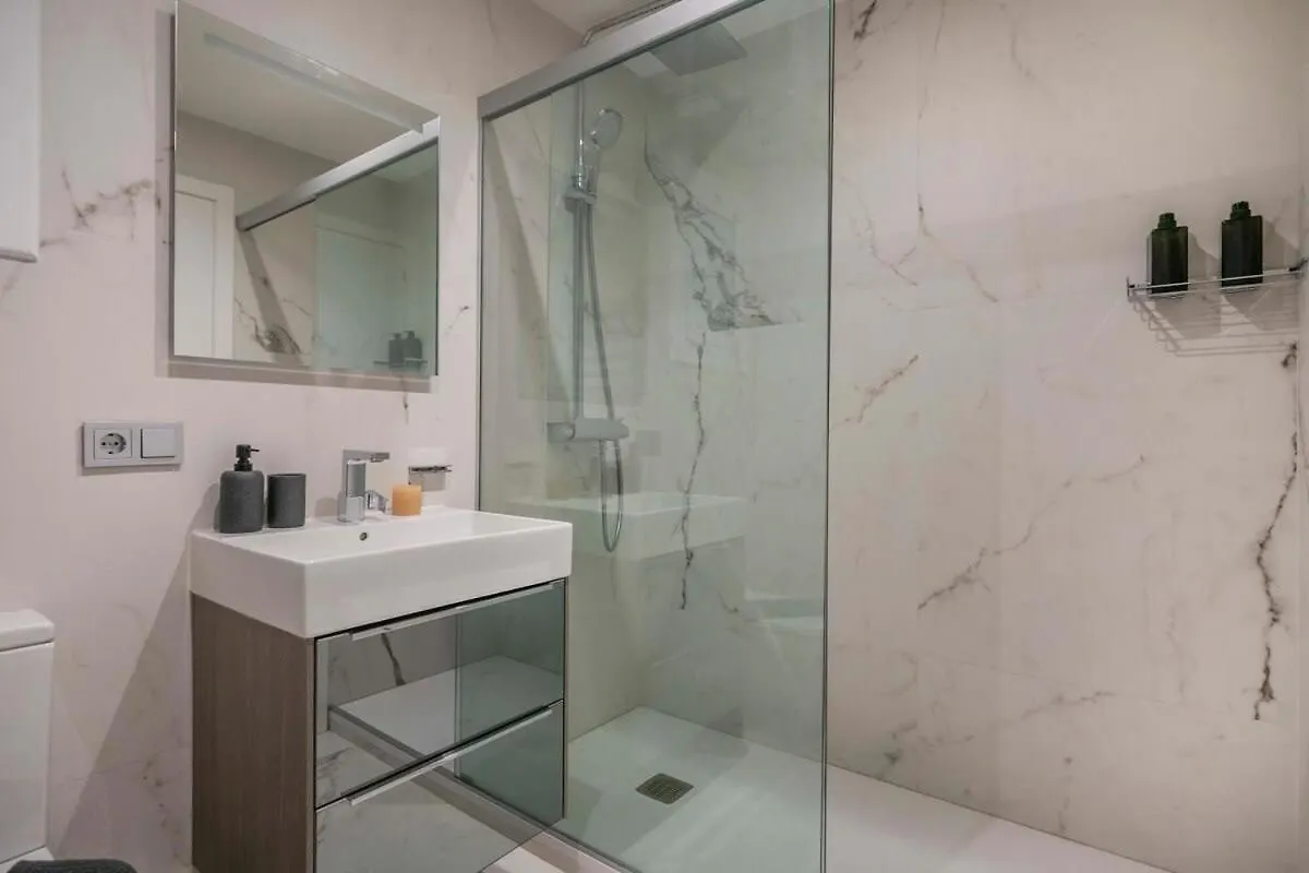 Luxury 4-Bedrooms In Rambla De Catalunya Barcelona 0*,