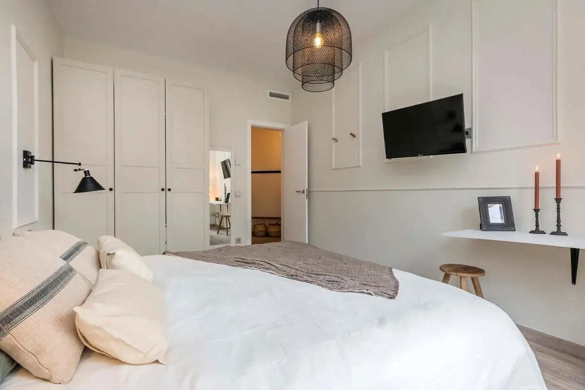 Apartment Luxury 4-Bedrooms In Rambla De Catalunya Barcelona Spain