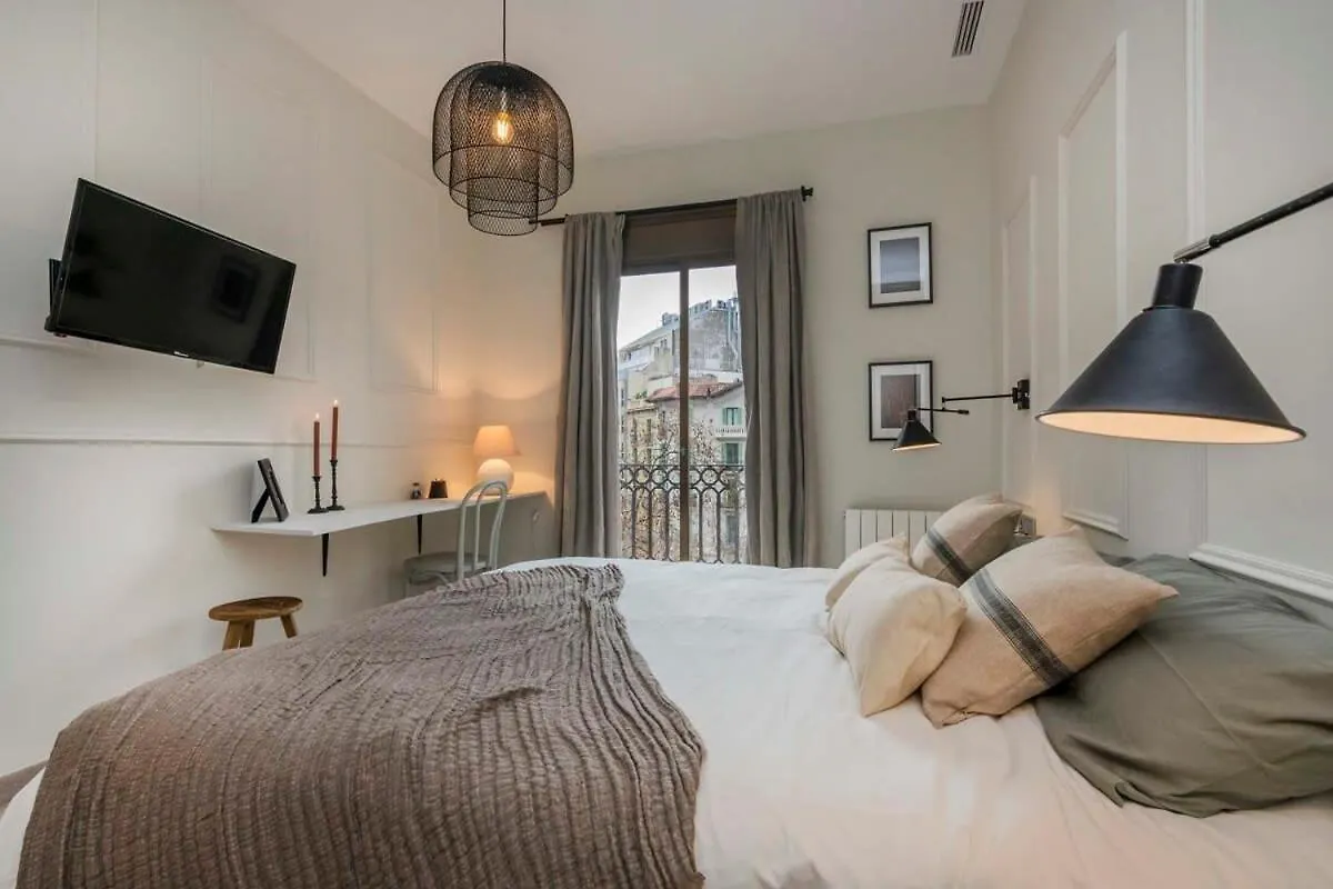 Luxury 4-Bedrooms In Rambla De Catalunya Barcelona